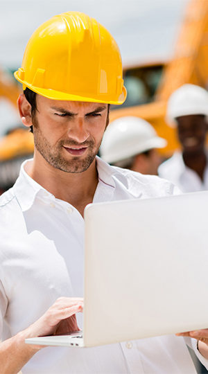 Construction worker using Viewpoint software.